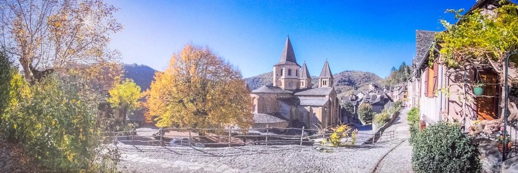 Le Compostelle De Conques Apartamento Exterior foto